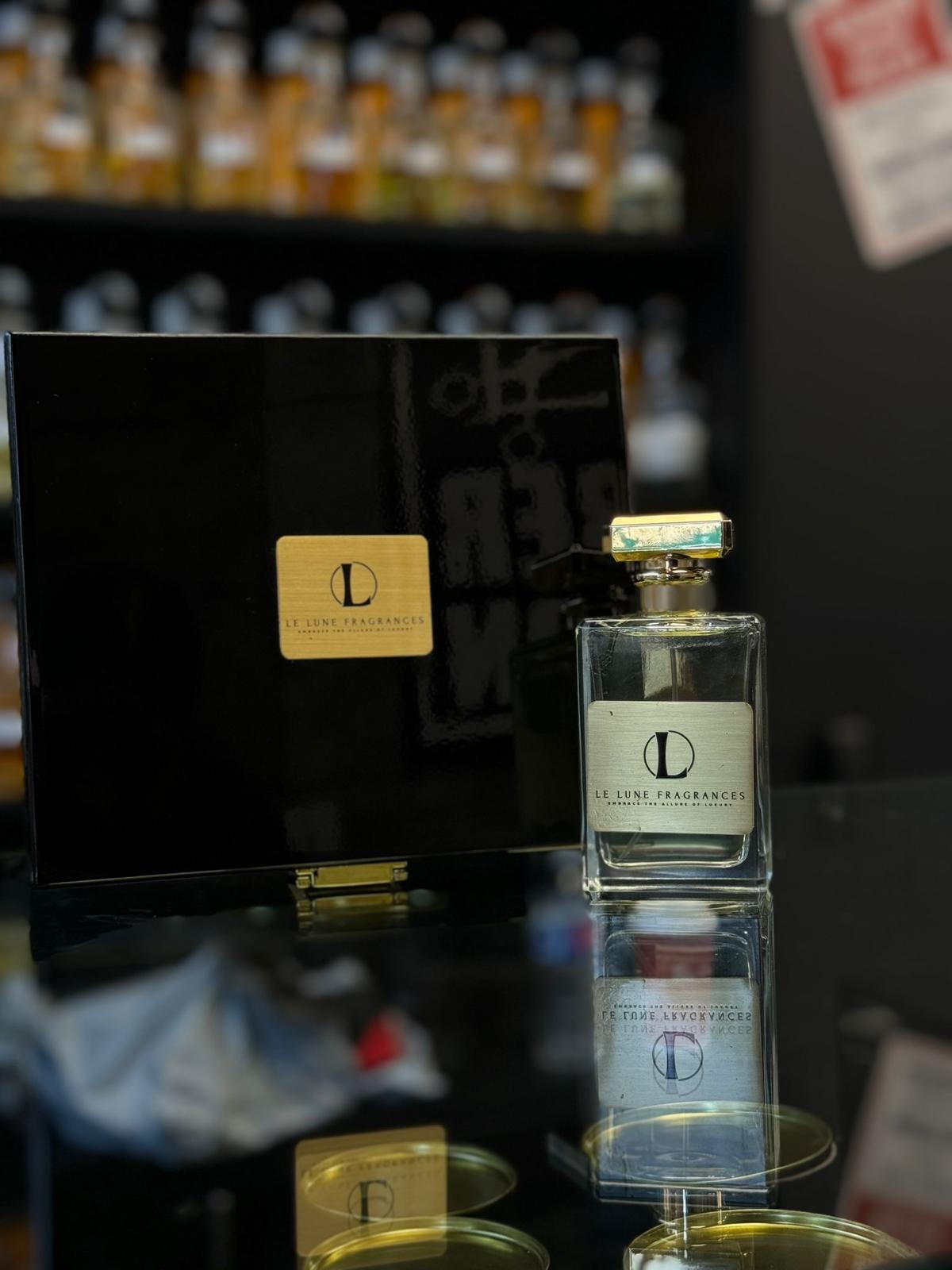 No.19 Inspired by Leather Oud